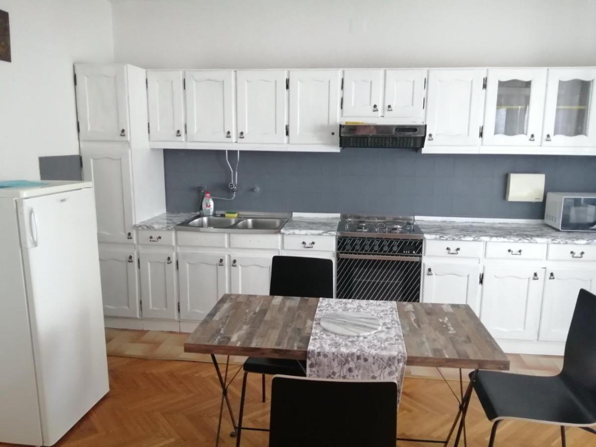 Apartments Vita Novi Vinodolski Exteriör bild