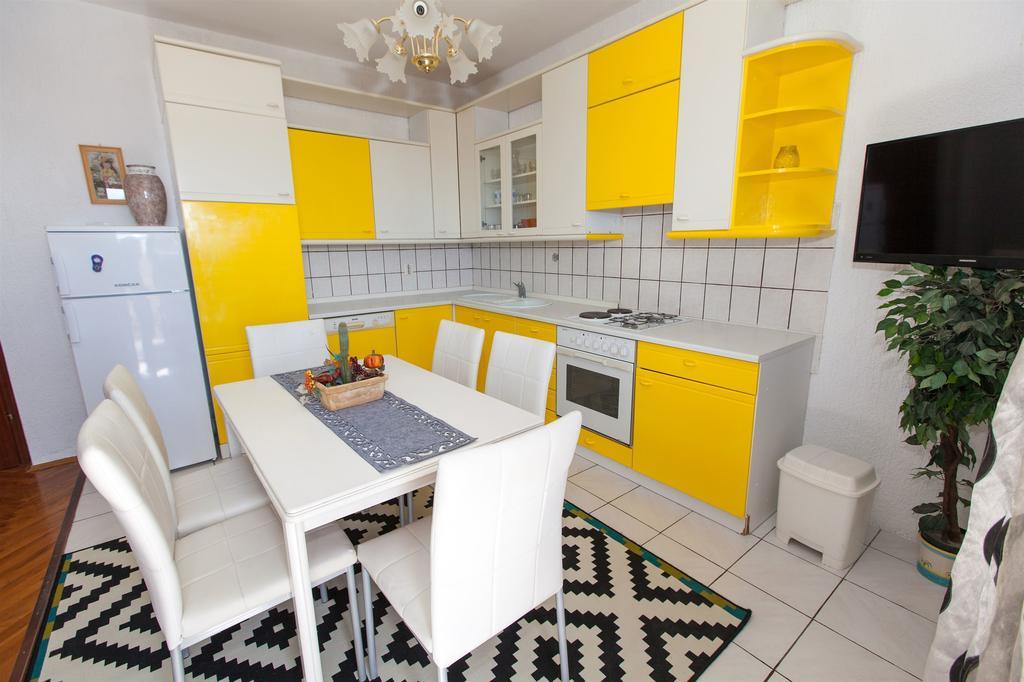 Apartments Vita Novi Vinodolski Rum bild