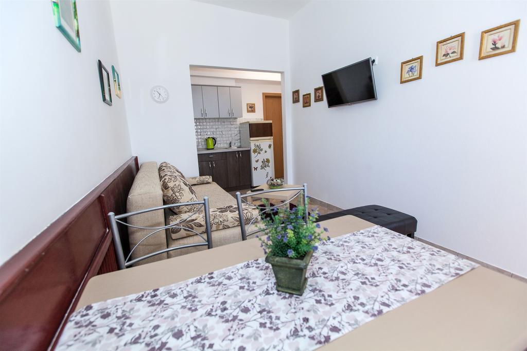 Apartments Vita Novi Vinodolski Rum bild