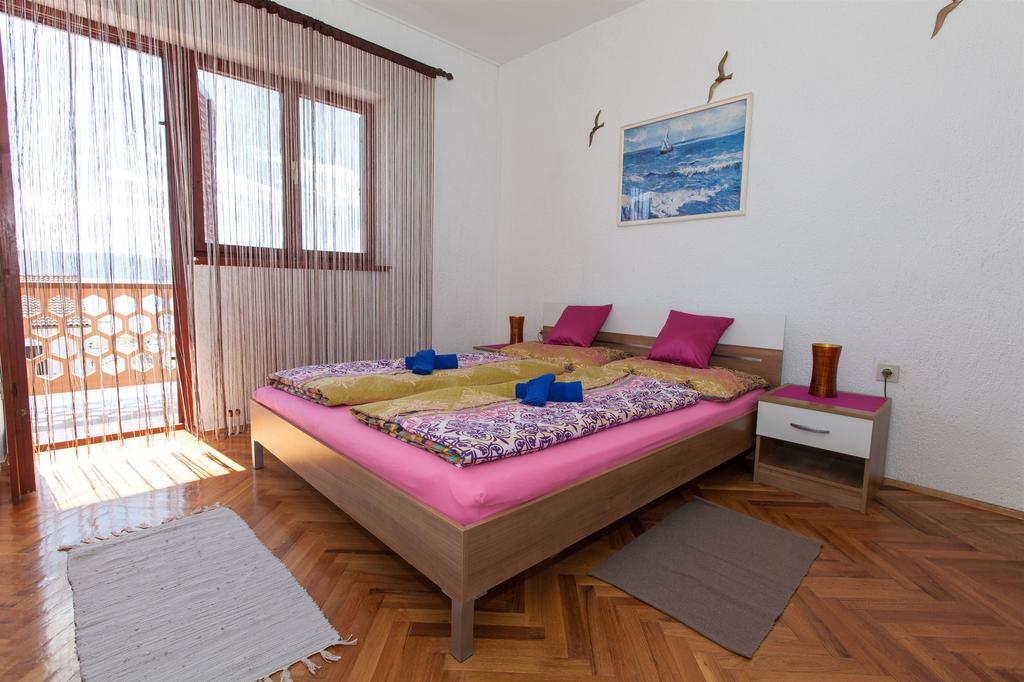 Apartments Vita Novi Vinodolski Rum bild